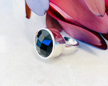 Load image into Gallery viewer, Super Hero Ring  in Onyx
